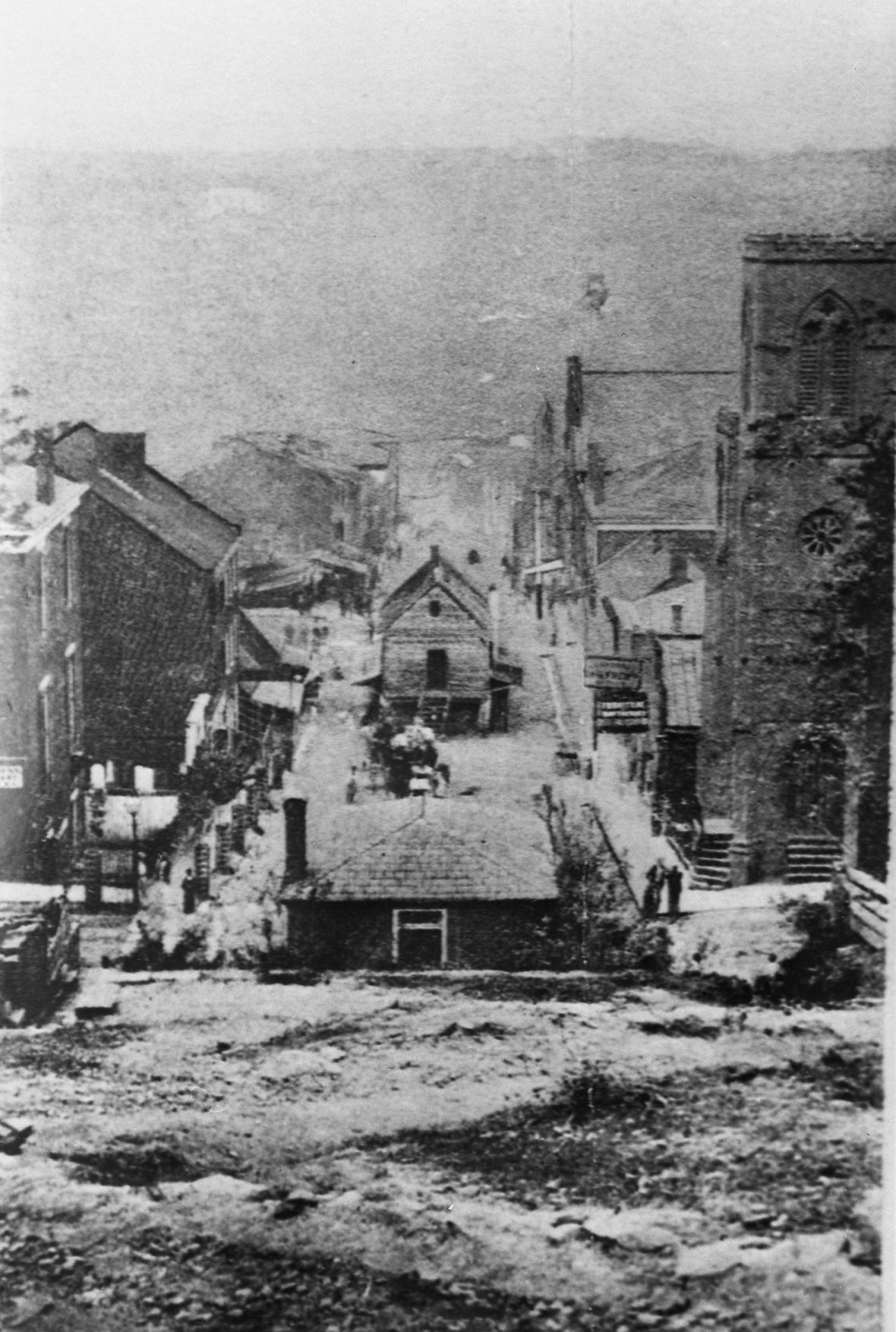 NewsAdvance_1800s.tif